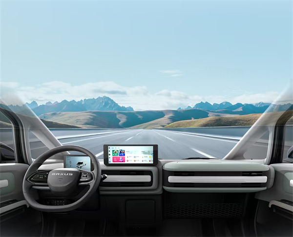 上汽大通MAXUS輕客家族“三電齊發(fā)”，大拿M1攜手2025款新途EV70、新途EV90上市發(fā)布